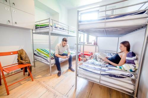 Mjhostel