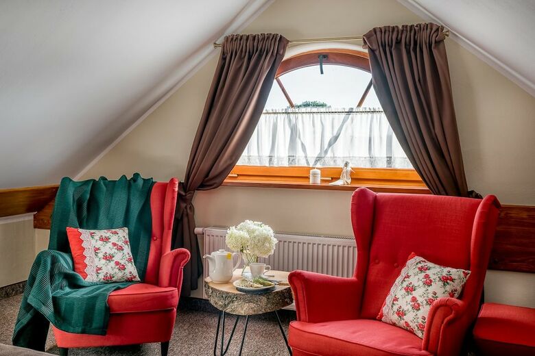 Hostal Pensjonat Dworek Polski
