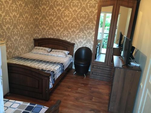 Hostal Guesthouse On Krasnykh Partizan 4