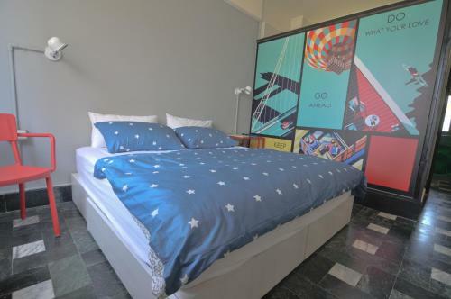 Hostal Avery Case