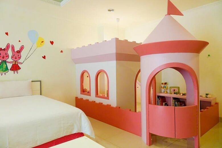 Bed & Breakfast Kid Baby Homestay