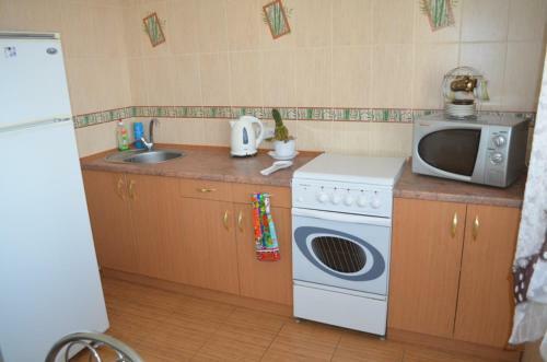 Apartment On Zalyvna 5