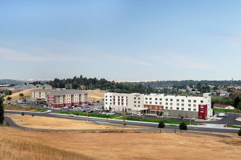 Hotel Courtyard By Marriott Pullman