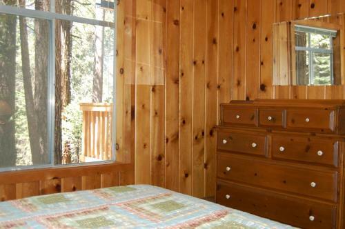 9s Pine Cabin