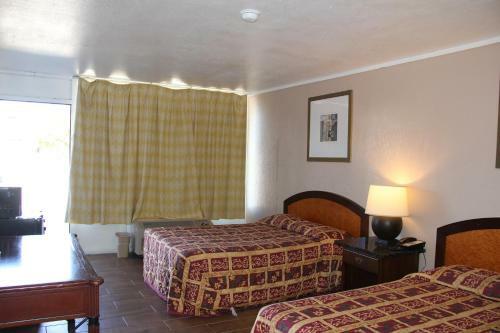 Motel Lonestar Inn And Suite