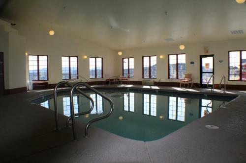 Hotel Silverland Inn & Suites
