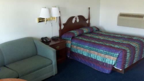 Hotel Four Oaks Lodging