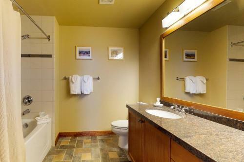 Eagle Springs East 111: Blue Spruce Hideaway