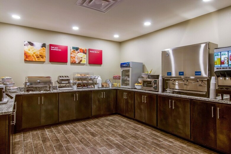 Hotel Comfort Suites