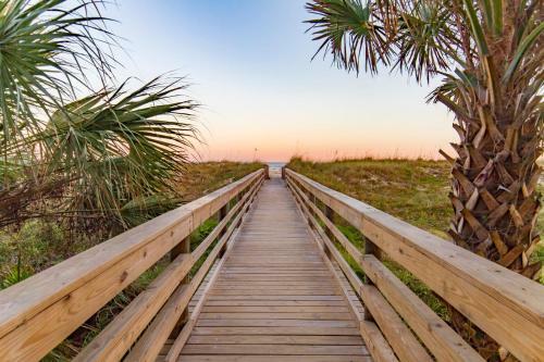 Windswept Sands, 4 Bedroom, Sleeps 11, Ocean Front, Pool