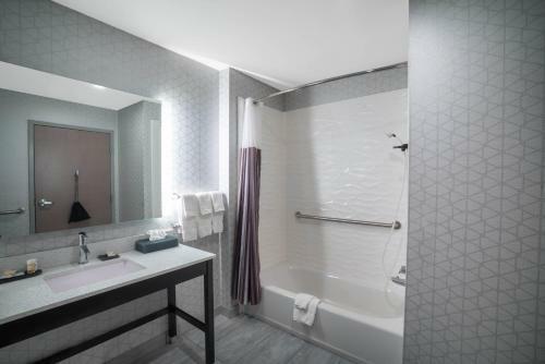 Hotel La Quinta By Wyndham West Memphis