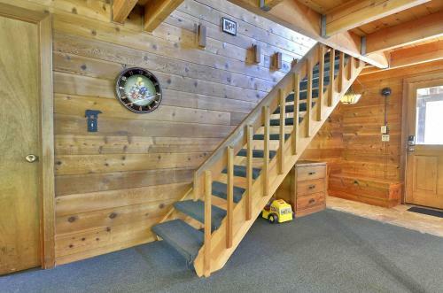Flat Top 4 Two-bedroom Home