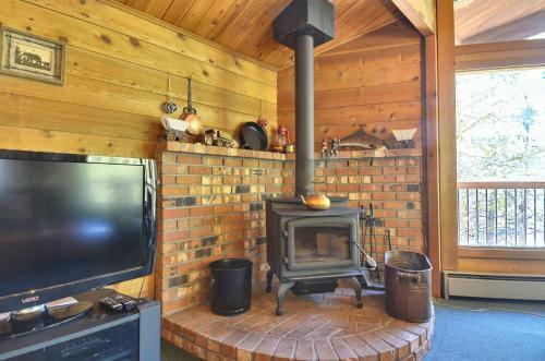 Flat Top 4 Two-bedroom Home