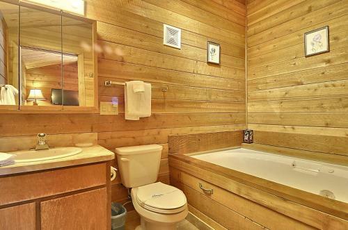 Flat Top 4 Two-bedroom Home