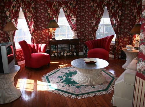 Heron Cay Lakeview Bed & Breakfast