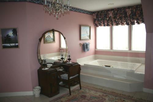 Heron Cay Lakeview Bed & Breakfast