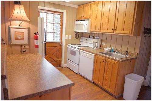 Pine Mountain Club Chalets