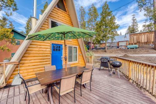 Cozy Bear Chalet