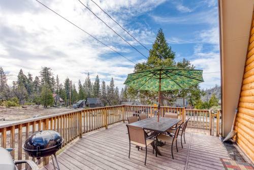 Cozy Bear Chalet
