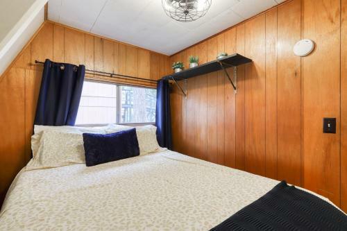 Cozy Bear Chalet
