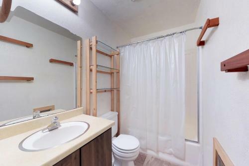 Living Pines Condominium