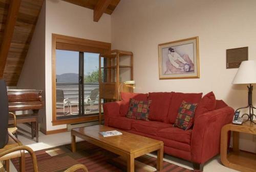 Northridge Hideaway House