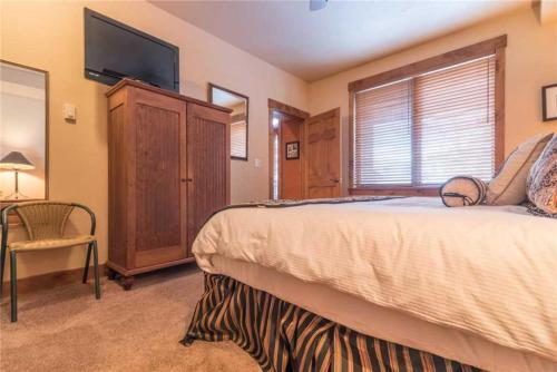 2311 Timberline Lodge, Trappeur's Crossing