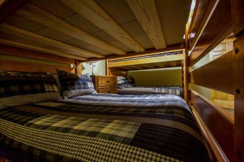 Grande Butte Lodge - Hocking Hills Home