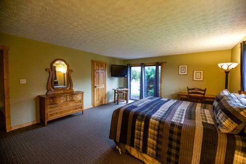 Grande Butte Lodge - Hocking Hills Home
