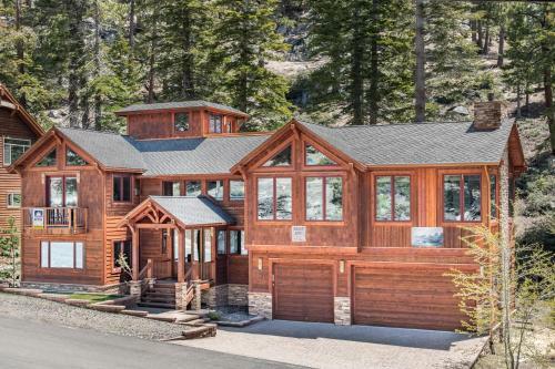 Mountain Lodge Holiday Home 163
