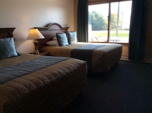 Hotel Scenic Shore Inn