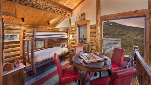 Mountain High Chalet - Quintessential Deluxe Cabin - Spectacular Views!