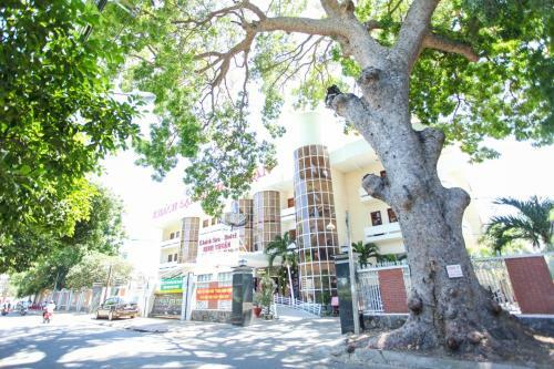 Hotel Kh�ch S?n Ninh Thu?n