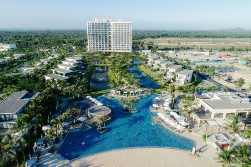 Hotel Melia Ho Tram Beach Resort