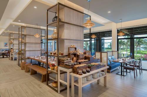 Hotel Melia Ho Tram Beach Resort