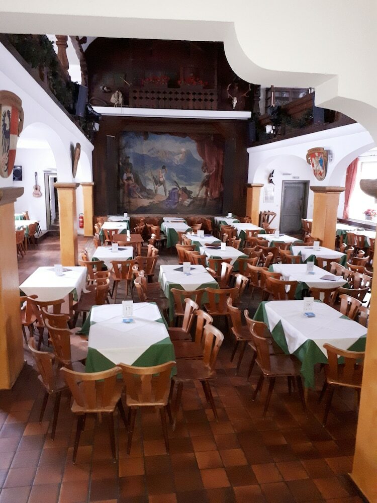 Hostal Gasthof Zum Rassen