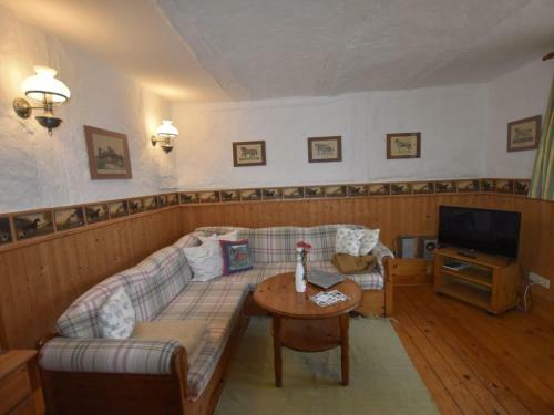 Cozy Holiday Home On Farm In Biendorf