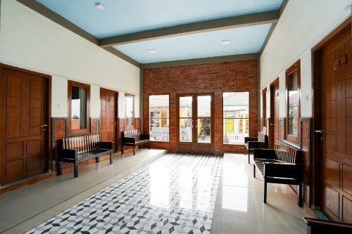 Hostal Oyo 1048 Rahayu Bromo Hotel