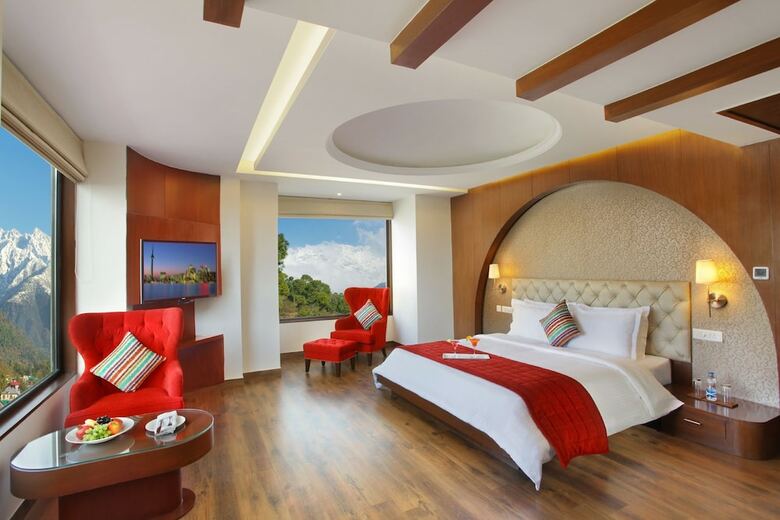 Hotel Rs Sarovar Portico