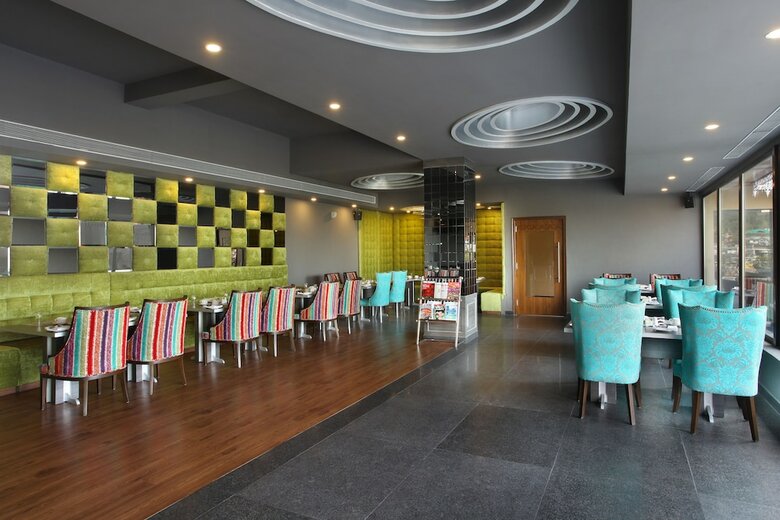Hotel Rs Sarovar Portico