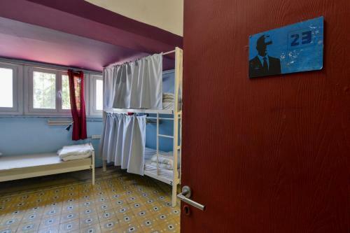 Roger�s Hostel Tel Aviv (age 18-45)