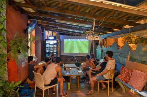 Roger�s Hostel Tel Aviv (age 18-45)