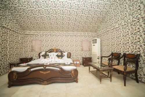 Hotel Pleasure Club