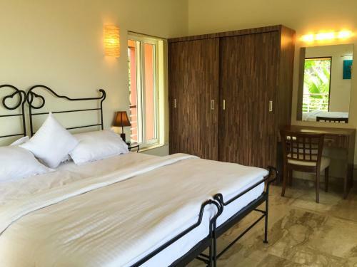 Dolphin Heights Ocean View Villa