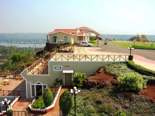 Hotel Kohinoor Samudra Beach Resort, Ratnagiri