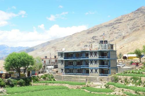Hotel Reo Purguil