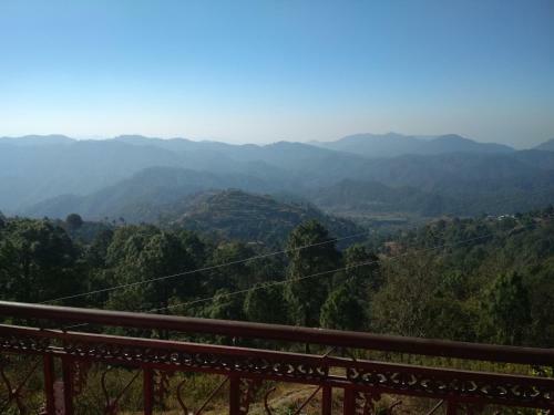 Hotel Jadli Resort