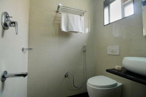 Hotel Capital O 7191 Shri Subham Residency