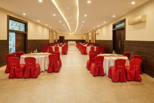 Hotel Sterling Palavelli Godavari