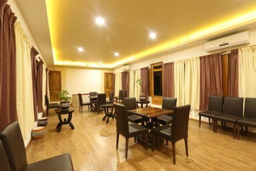 Hotel Sterling Palavelli Godavari